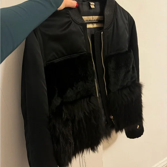 Burberry jacket with raccoon real fur. - Picture 1 of 11